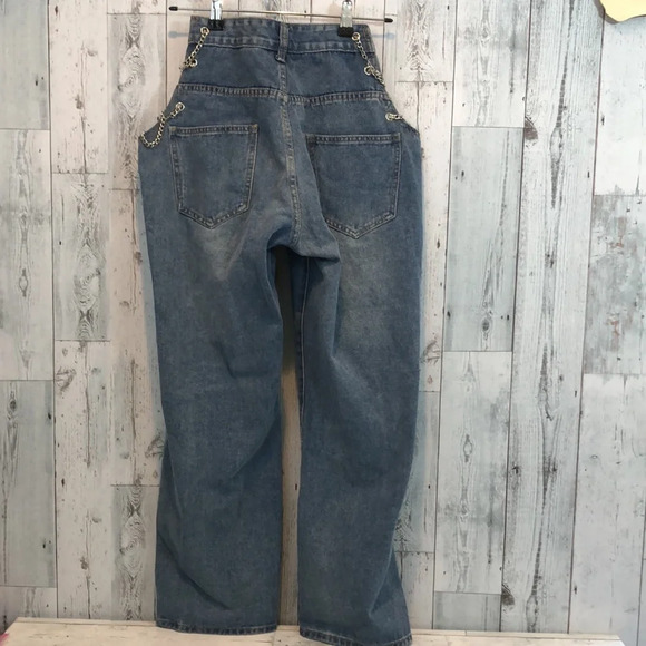 Blush Mark High Waisted Chain Cutout Jeans NWT Medium - Picture 3 of 10